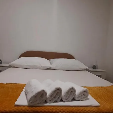 Apartment Elena