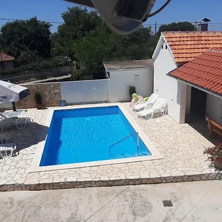 Apartman Elena *