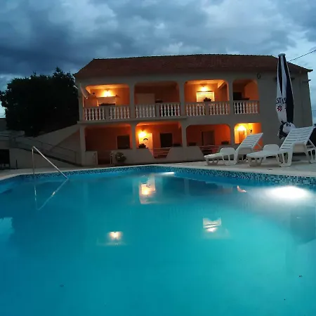 Elena Apartment